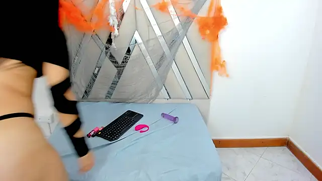 Zai zuleta online show from October 31, 3:29 am