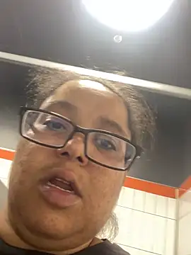 wishuhope4 online show from October 28, 10:23 pm