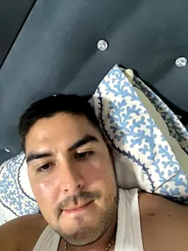 Snapshot of Garces5H- chatting on December 18, 6:30 am Garces5H- online show from December 18, 6:30 am