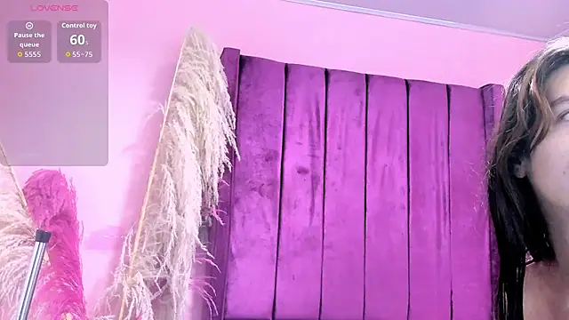 Snapshot of Rihanna_hotx chatting on September 12, 5:07 am Rihanna hotx online show from September 12, 5:07 am