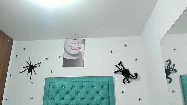 Snapshot of Rihanna_hotx chatting on October 21, 3:07 am Rihanna hotx online show from October 21, 3:07 am