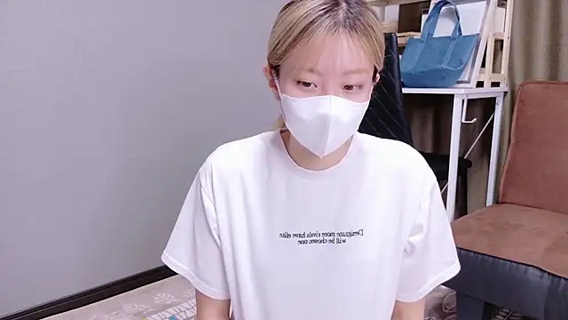 Snapshot of Nana__ch chatting on October 7, 5:15 am Nana ch online show from October 7, 5:15 am