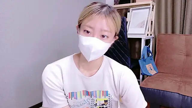 Snapshot of Nana__ch chatting on October 15, 3:39 am Nana ch online show from October 15, 3:39 am