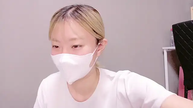 Snapshot of Nana__ch chatting on October 20, 4:02 am Nana ch online show from October 20, 4:02 am