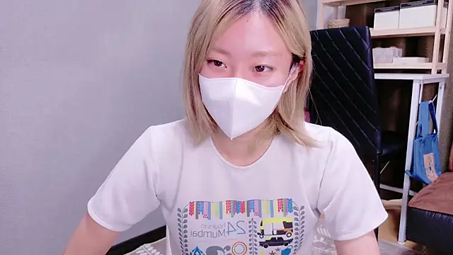 Snapshot of Nana__ch chatting on October 24, 7:49 am Nana ch online show from October 24, 7:49 am