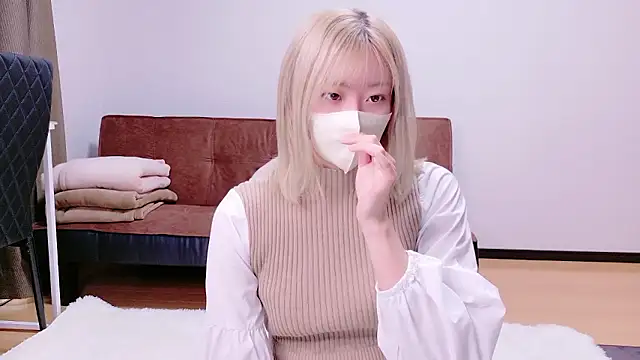 Snapshot of Nana__ch chatting on November 19, 6:35 am Nana ch online show from November 19, 6:35 am