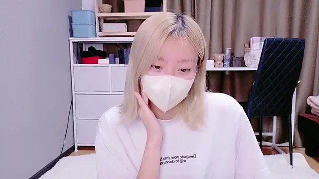 Snapshot of Nana__ch chatting on December 1, 5:56 am Nana ch online show from December 1, 5:56 am