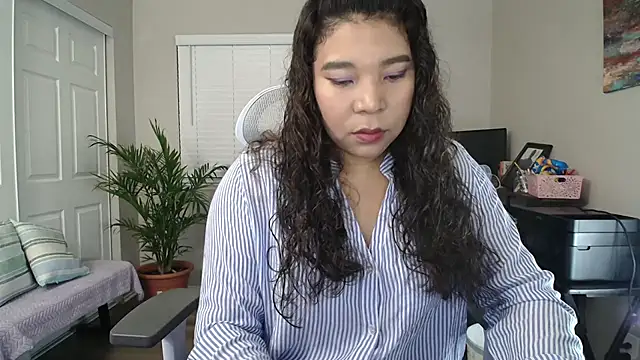 SHEILYN  online show from November 11, 5:18 am