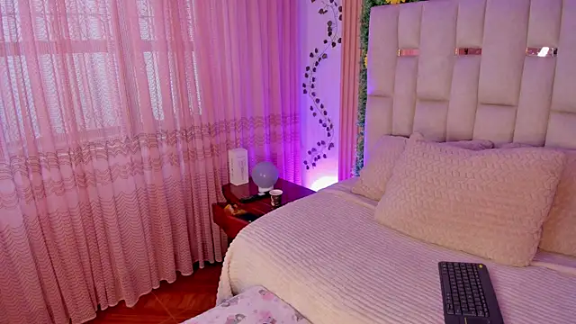 Tiffany Nm online show from September 9, 2:05 pm