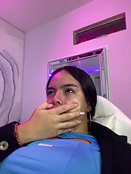 EmilyHarperr online show from October 21, 11:33 am