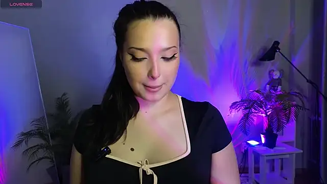 Lucy louras online show from October 15, 11:54 am