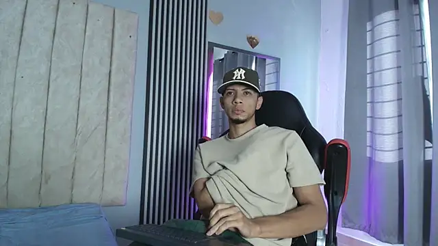 DustinandJordan online show from November 22, 12:04 pm