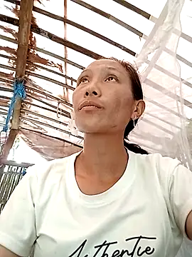 Lisa pusy online show from September 17, 3:19 am