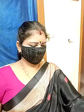 Snapshot of sushma26 chatting on November 19, 5:35 pm sushma26 online show from November 19, 5:35 pm