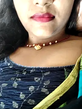 AnanyaKapoor89 online show from September 23, 5:21 am