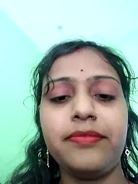 AnanyaKapoor89 online show from November 12, 7:20 am