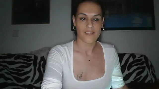 yumara351 online show from November 15, 11:40 am