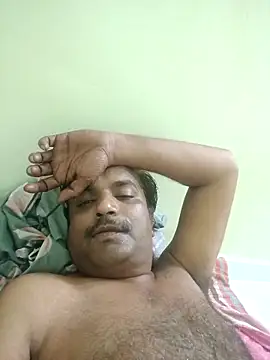 vardh033 online show from September 13, 6:18 pm