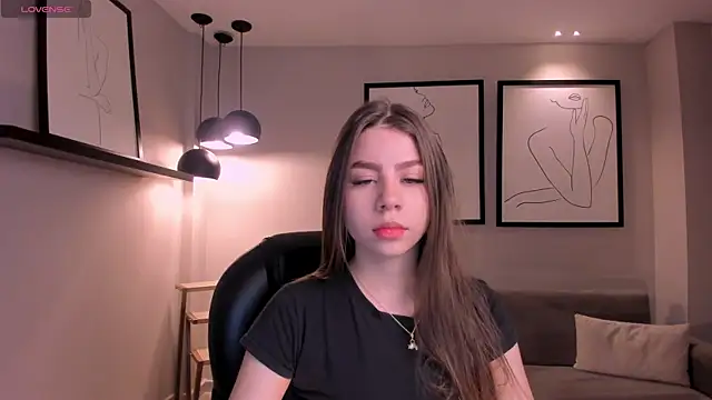 Snapshot of TiffannySins chatting on October 23, 4:23 am TiffannySins online show from October 23, 4:23 am