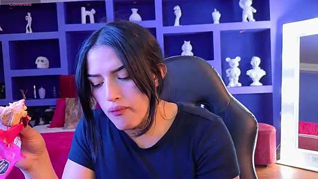 sari belle online show from September 16, 8:32 pm