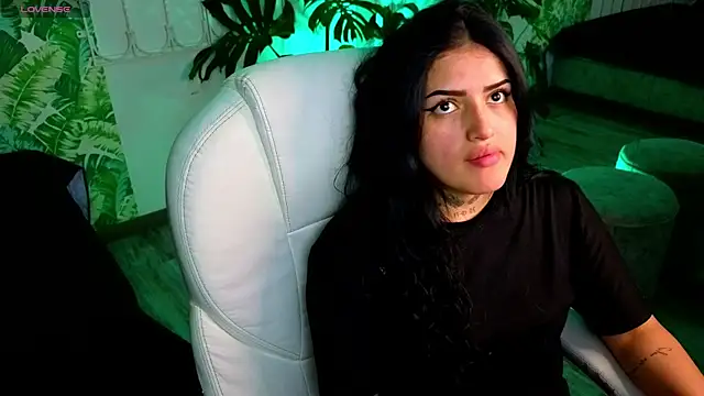 sari belle online show from September 27, 9:31 pm