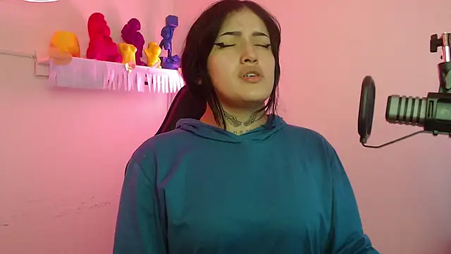 sari belle online show from October 7, 10:07 pm