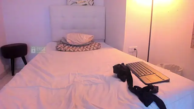 Mr Klein 69 online show from September 11, 1:44 pm