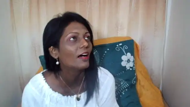 Snapshot of Indianpeaches chatting on October 13, 5:18 am Indianpeaches online show from October 13, 5:18 am