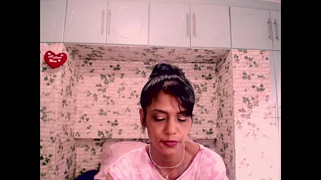 Snapshot of Indianpeaches chatting on December 14, 9:36 am Indianpeaches online show from December 14, 9:36 am