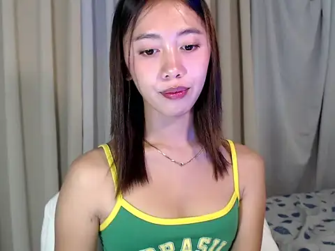 Snapshot of lovely_kiannaHugecock chatting on September 13, 8:36 am lovely kiannaHugecock online show from September 13, 8:36 am