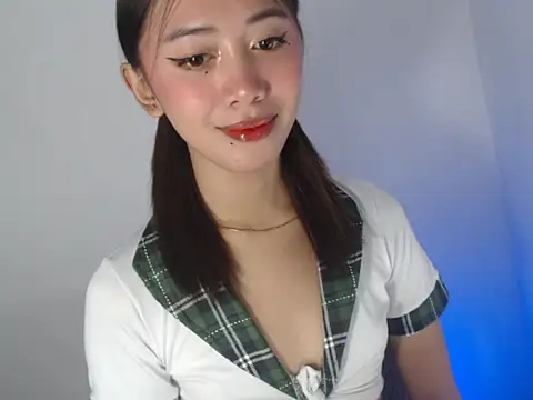 Snapshot of lovely_kiannaHugecock chatting on September 29, 4:23 pm lovely kiannaHugecock online show from September 29, 4:23 pm