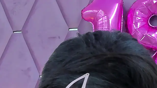 Snapshot of MaskedGirl_ chatting on September 23, 11:35 am MaskedGirl online show from September 23, 11:35 am