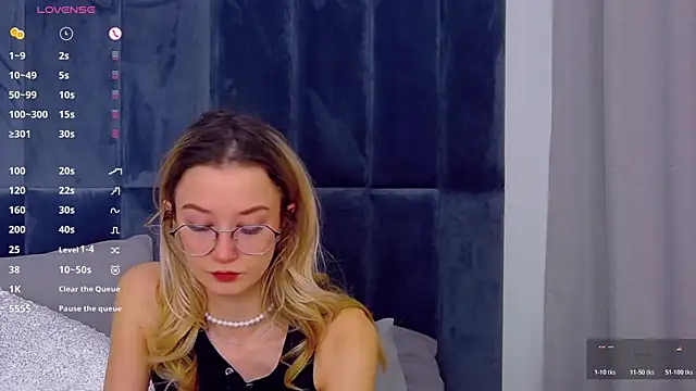 MaeLili online show from November 12, 4:13 am