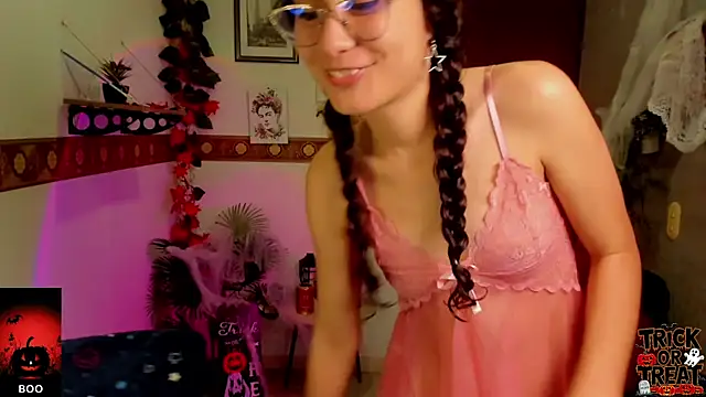 Krysten Riter online show from October 17, 2:52 pm