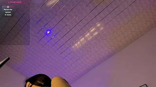 Zahra milks online show from September 18, 1:35 pm