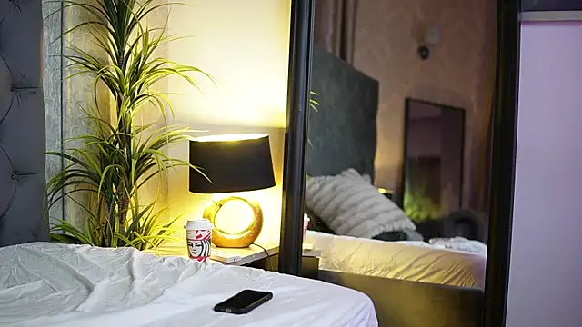 MiamiCoffee online show from November 17, 7:52 pm