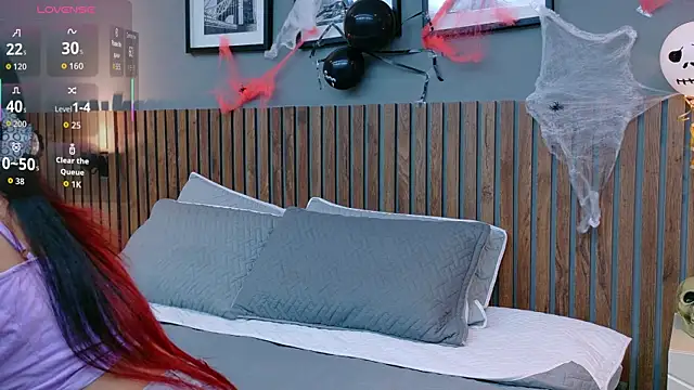 Snapshot of luna_roja25 chatting on October 20, 1:33 pm luna roja25 online show from October 20, 1:33 pm