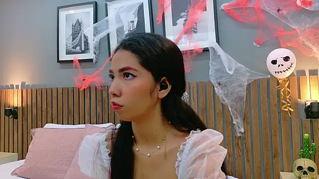 Snapshot of luna_roja25 chatting on October 22, 1:33 pm luna roja25 online show from October 22, 1:33 pm