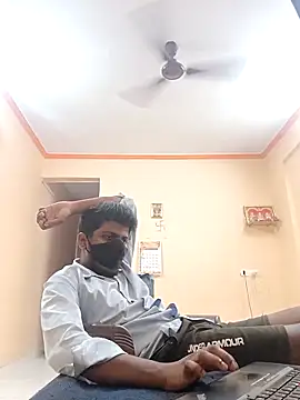 Snapshot of sexy_boy_986 chatting on November 14, 7:45 pm sexy boy 986 online show from November 14, 7:45 pm