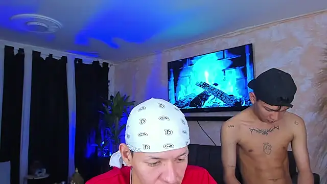 Snapshot of Marcus_and_Tony chatting on September 26, 4:05 am Marcus and Tony online show from September 26, 4:05 am