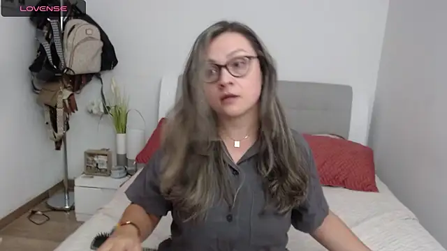 sophie lopez1 online show from December 8, 1:13 am