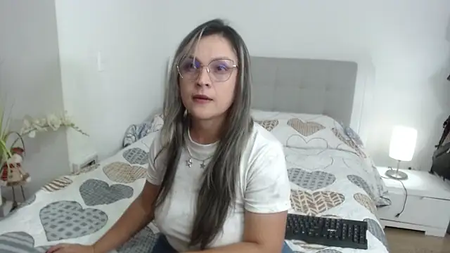 sophie lopez1 online show from November 29, 2:58 am