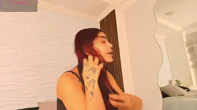 KimberlyLoren online show from October 3, 4:09 am