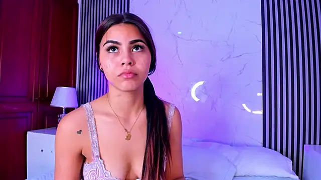 KimberlyLoren online show from October 11, 9:13 pm