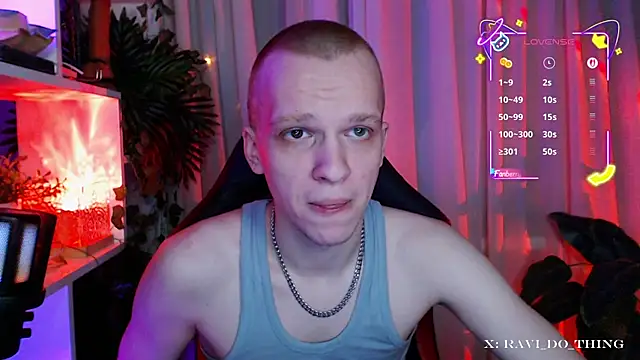 frozen boy online show from November 21, 7:12 pm