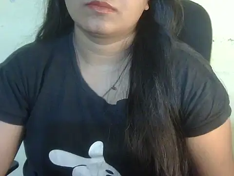 Aanya Hazel online show from November 28, 8:00 pm