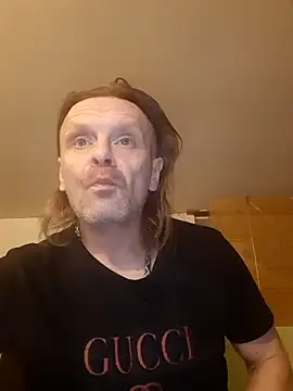 Snapshot of Kuba_Gd chatting on December 31, 12:11 am Kuba Gd online show from December 31, 12:11 am