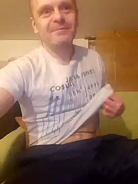 Snapshot of Kuba_Gd chatting on January 10, 10:15 pm Kuba Gd online show from January 10, 10:15 pm