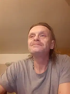 Snapshot of Kuba_Gd chatting on January 13, 5:44 am Kuba Gd online show from January 13, 5:44 am