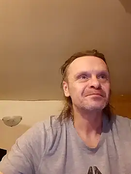 Snapshot of Kuba_Gd chatting on February 2, 11:11 pm Kuba Gd online show from February 2, 11:11 pm